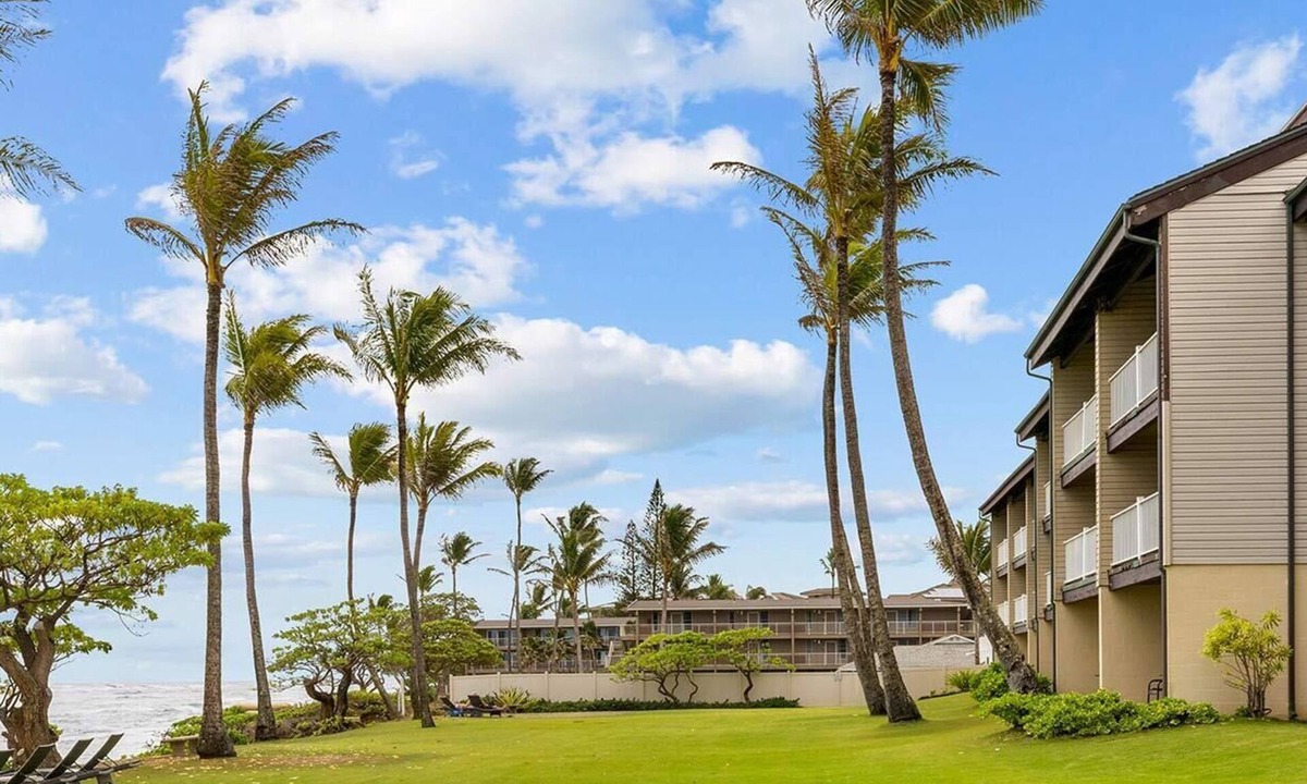 Wailua Condo | 2 BR Condo @ Oceanfront Resort Kapaa Shore