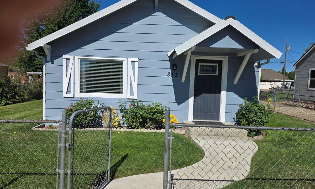 Emmett House | 3bed house in soothing Emmett with AC and heading in each room control separate