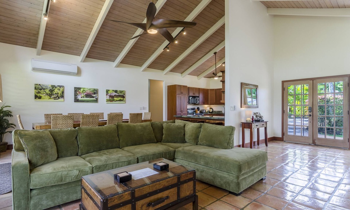 Poipu House | 4 BDR, 3 BR, A/C, walk to beaches, restaurants and The Grand Hyatt
