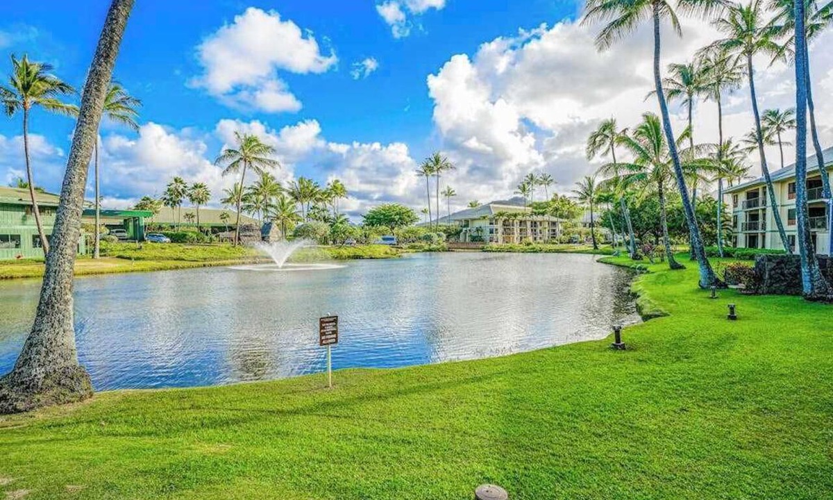 Hanamaulu Condo | August sale! Water-View 3rd-Floor Lihue Condo with Pool, Steps to Beach