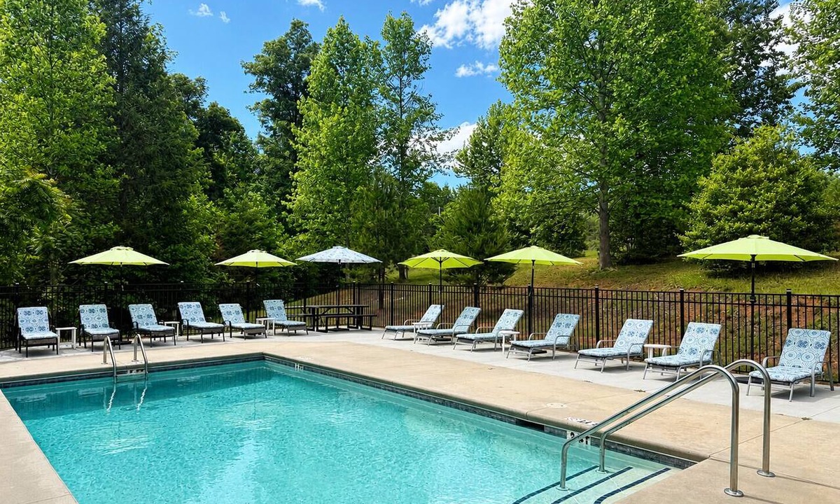 Union Mills Cabin | Beautiful Cabin few minutes away from Lake Lure and Chimney Rock