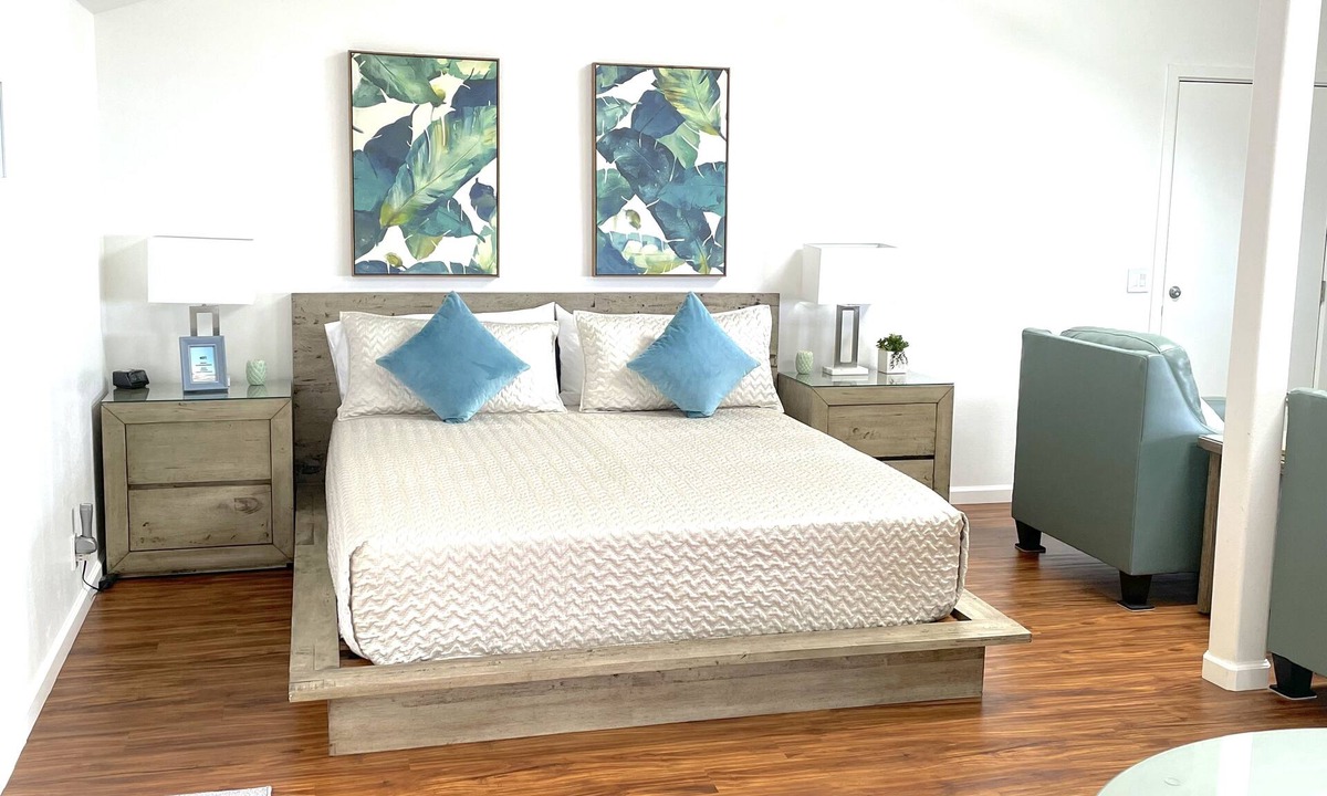 Kailua-Kona Apartment | Beautiful Hawaiian Paradise Studio with stunning coastal views