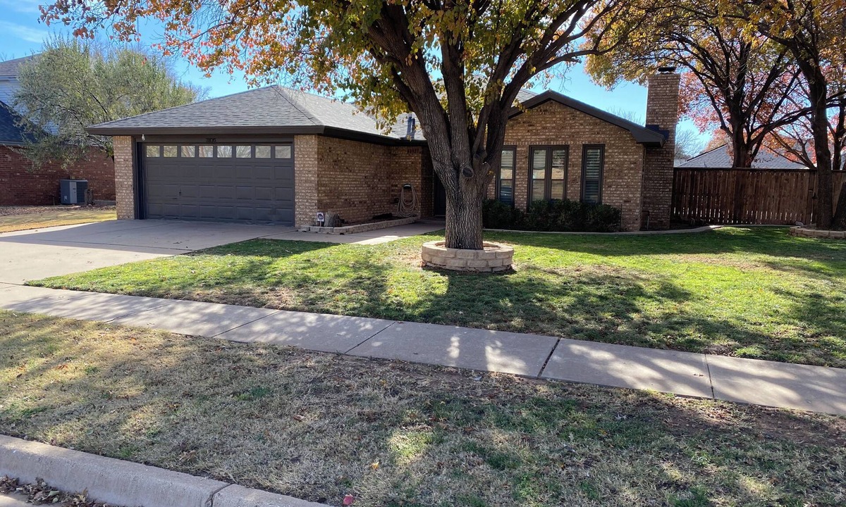 Lubbock House | Completely remodeled 3-bedroom 2 bath in south Lubbock. 7 min to Tech.