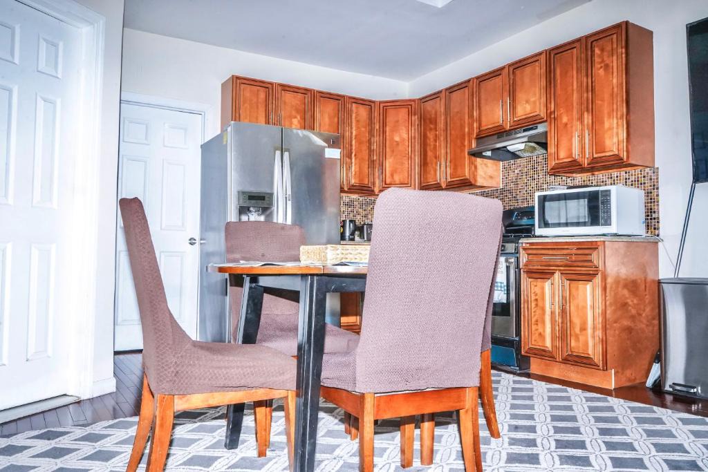 Crown Heights House | DaBreo's Place