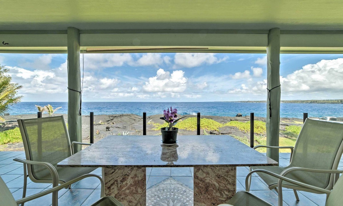 Keaau House | Direct Oceanfront, Big Island Home