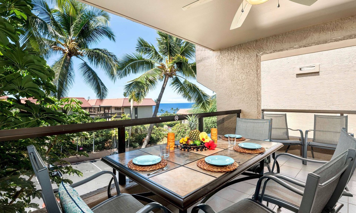 Historic Kailua Village Condo | 🏖️Easy Walk to Village | Air-Conditioning | Ocean View | WIFI