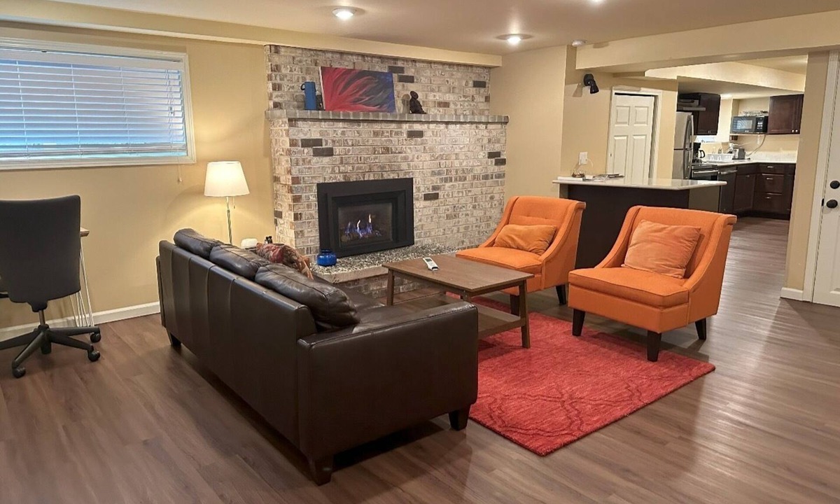 Old Ballard Apartment | Flat in Heart of Ballard - Walk to Beach, Restaurants and Shops!