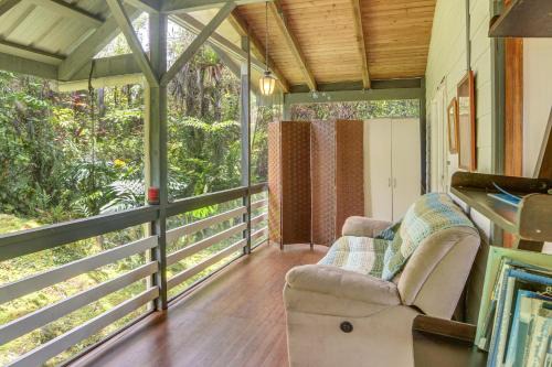 Hawaiian Acres House | Garden & Forest Views! Quiet Kurtistown Escape