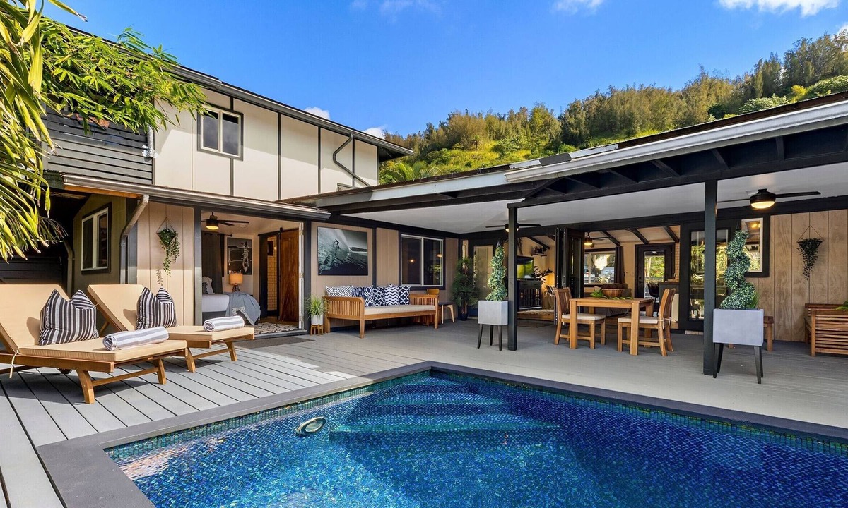 Pupukea House | Get ready to escape to Oahu’s fabled North Shore!
