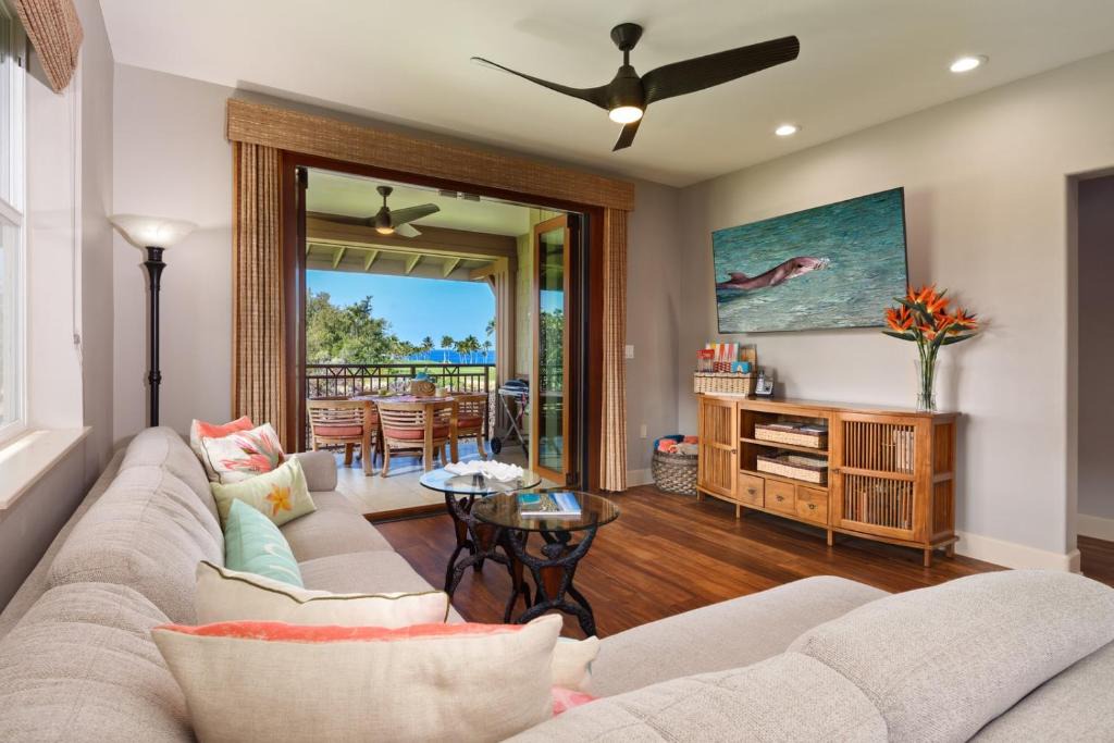 Waikoloa Apartment | Halii Kai Villas Ocean View 7 BR Sleeps 20 Great for Families Complimentary Car with 6 Nights HLI ML-3872 by KBM