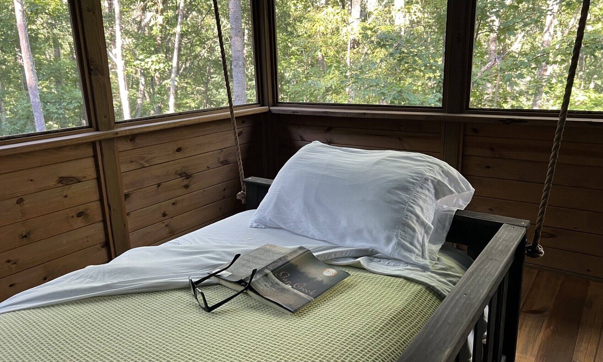 Fairview House | Hot tub, Fire-pit, Wrap around Porch, Fresh Eggs, Privacy, 10 miles to AVL.