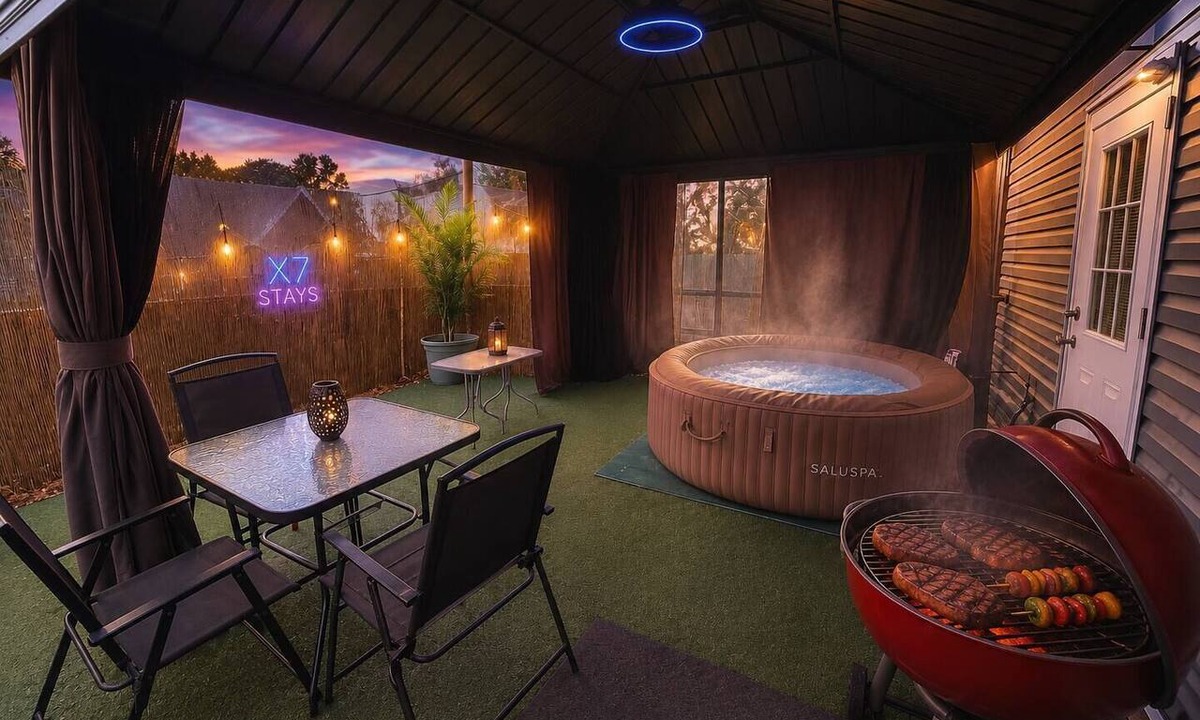 Georgetown House | Hot Tub Tiny Home Hideaway Near Horse Park and Ark