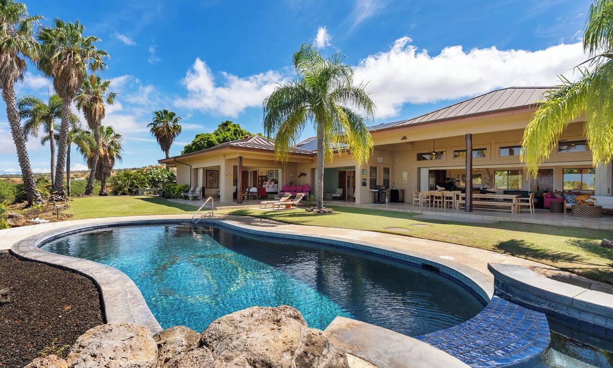 Kamuela House | Hula Hula Ranch - 7 Bedrooms, Pool, Ocean View!