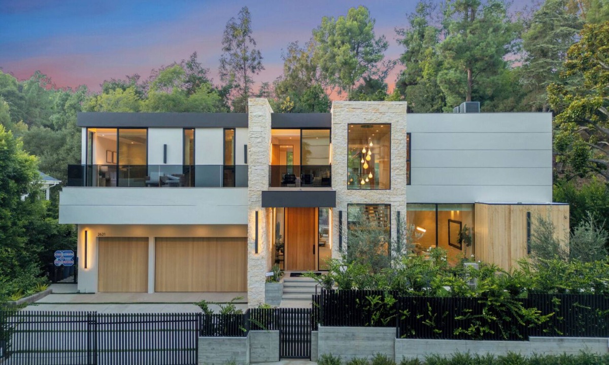 Beverly Hills House | Hutton Villa - Luxury Modern Retreat in Iconic Beverly Hills Oasis