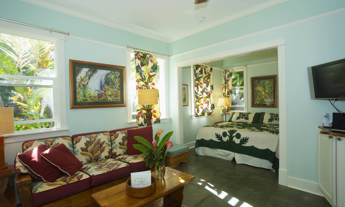 Wailuku Heights Bed & Breakfast | Iao Valley Inn