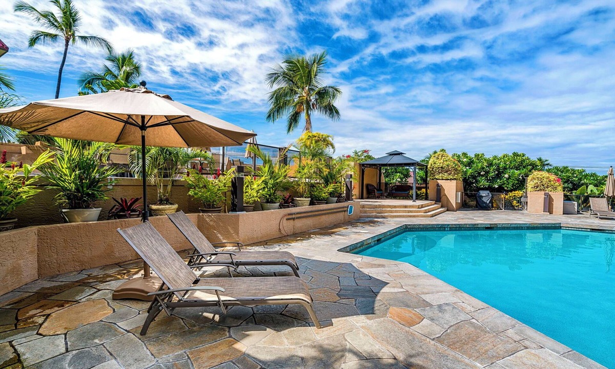 Historic Kailua Village Condo | Kona Pacific C416 by Gather: 1BR Condo Retreat w/Pool & Ocean Views