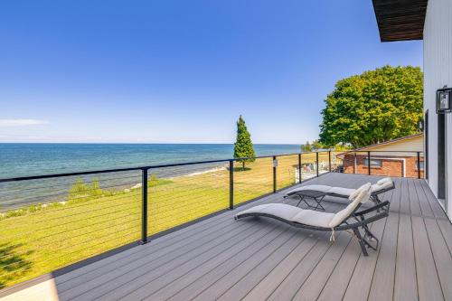 Waterport House | Lake Ontario Hideaway - Nature & Stillness Await!