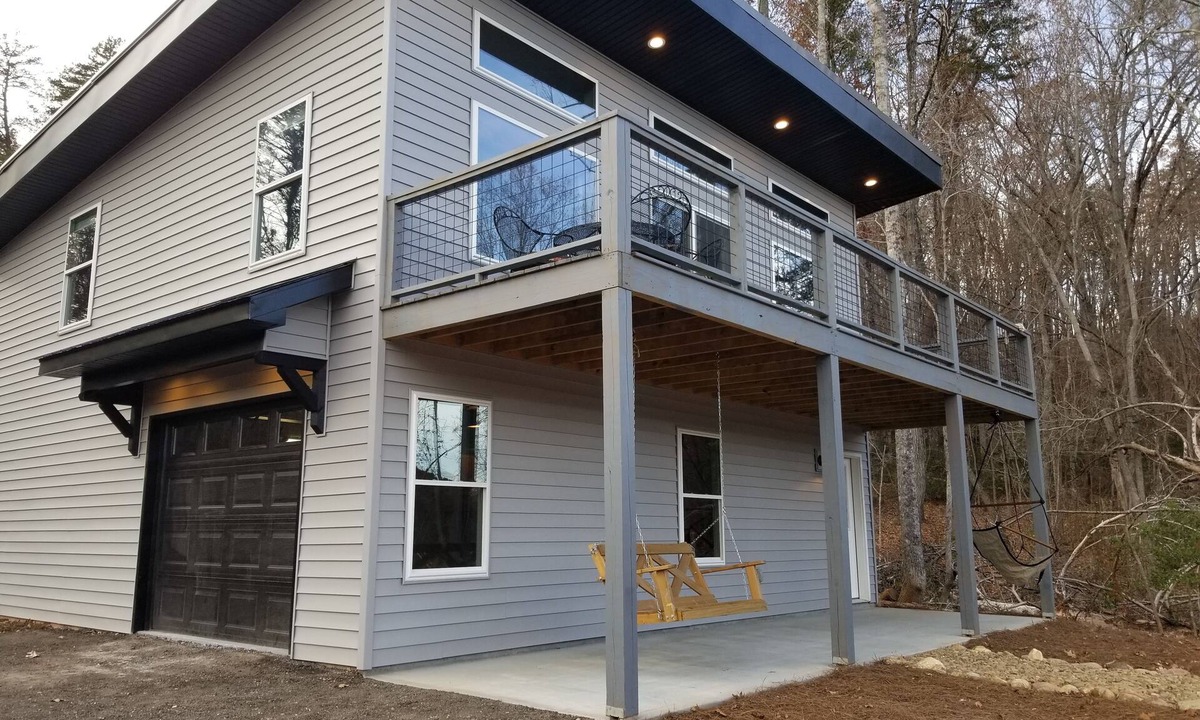 Lynn House | Lakeview on Lake Lanier. Garage apartment