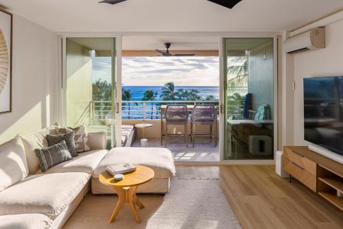 Kihei House | Luxury condo 180 Ocean Views Steps to Beach