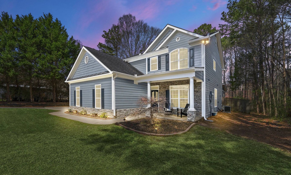 Clarkdale House | Luxury Home - ATL - No Cleaning Fee!