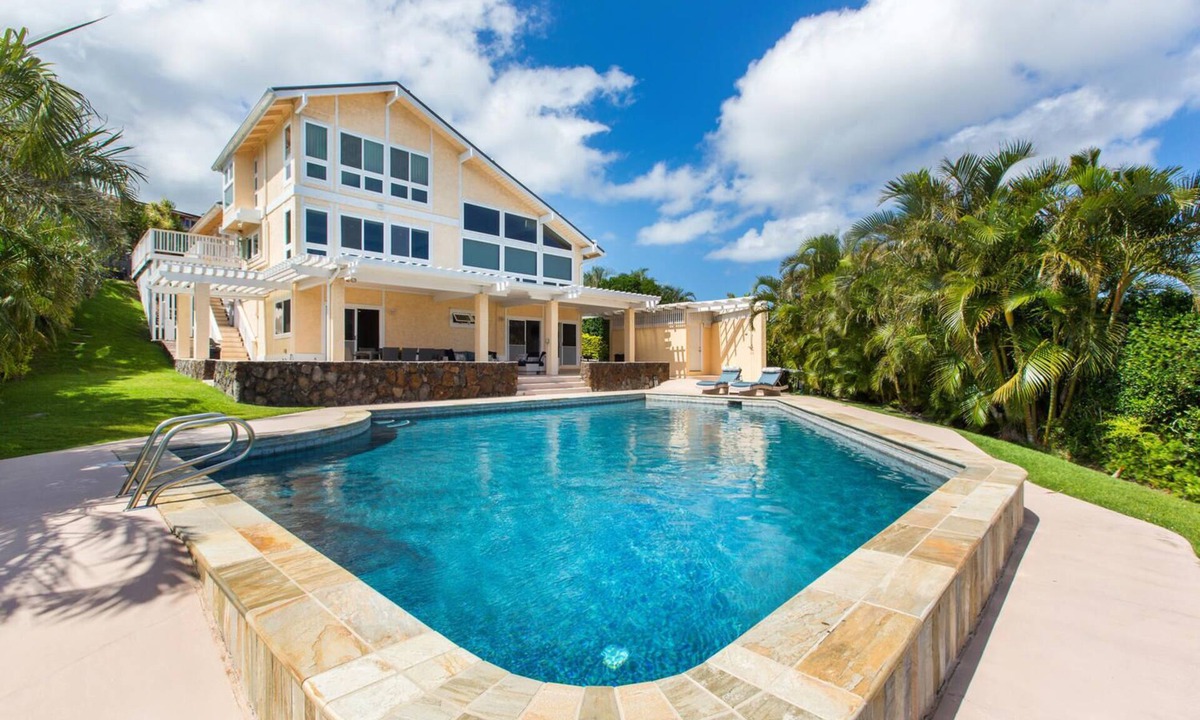 Hawaii Kai House | Mahina Kai: Large Tropical Modern Home w/Pool, Ocean/Koko Head Views, & A/C