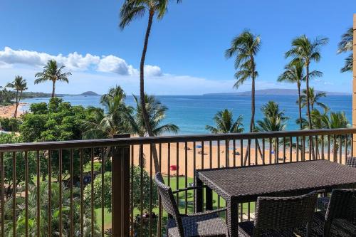 Kihei House | Mana Kai 410 - Ocean front at Keawakapu Beach, AC