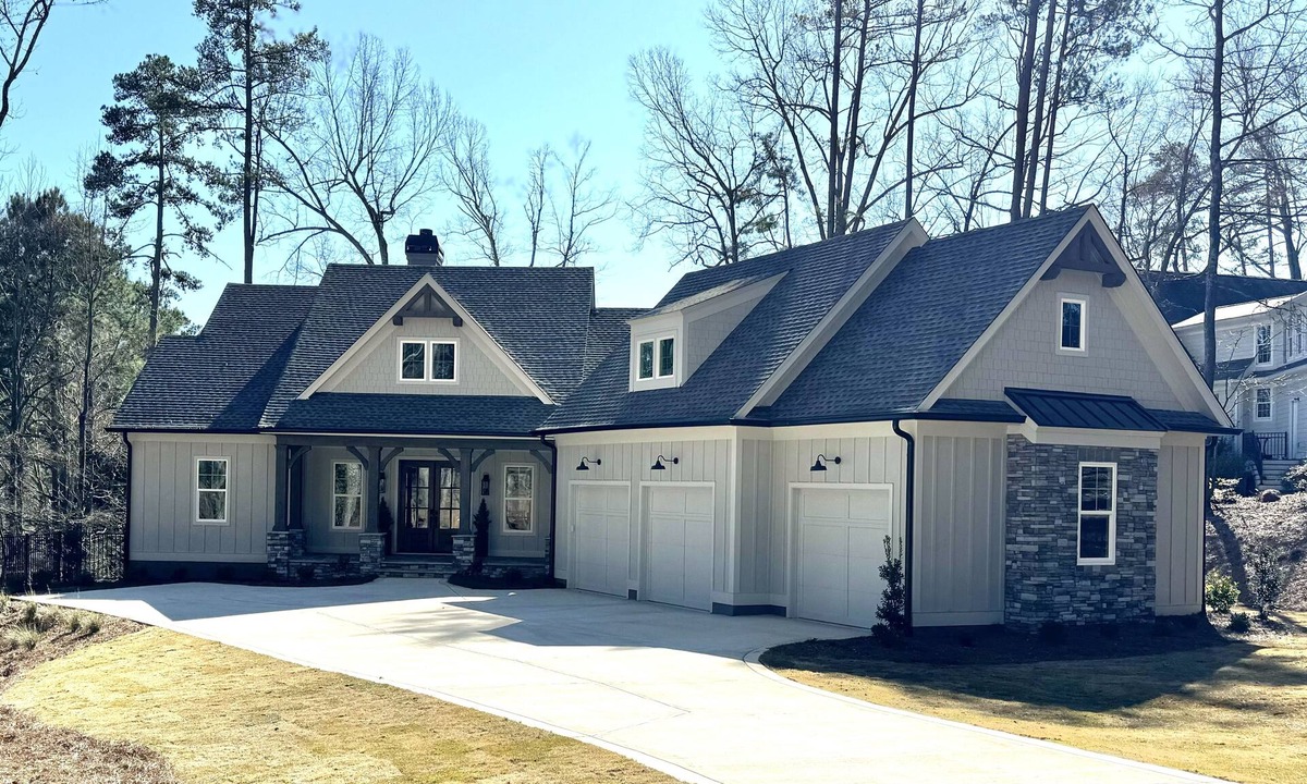 Greensboro House | Masters Week Rental - New Home in Reynolds next to Marina Cove