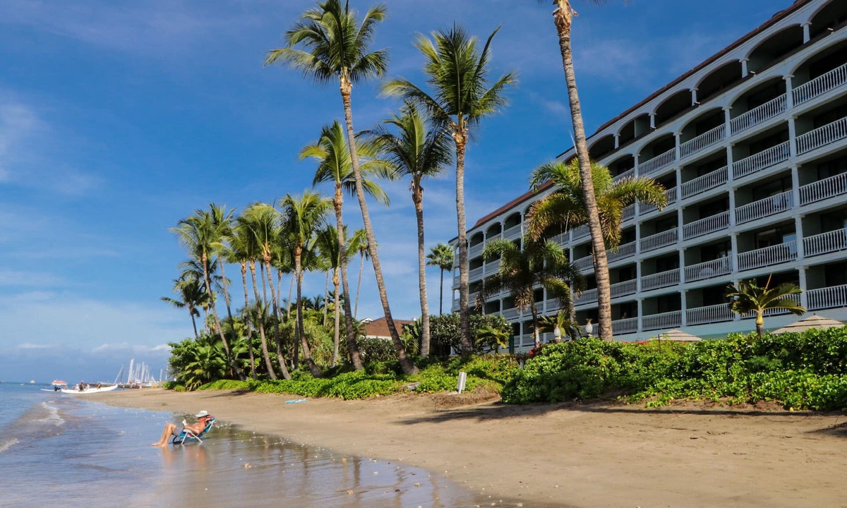 Historic Lahaina Front Street Condo | MAUI LAHAINA SHORES #105 OCEAN-BEACH FRONT SUITE 1 BED, 2 BATH GROUND FLOOR