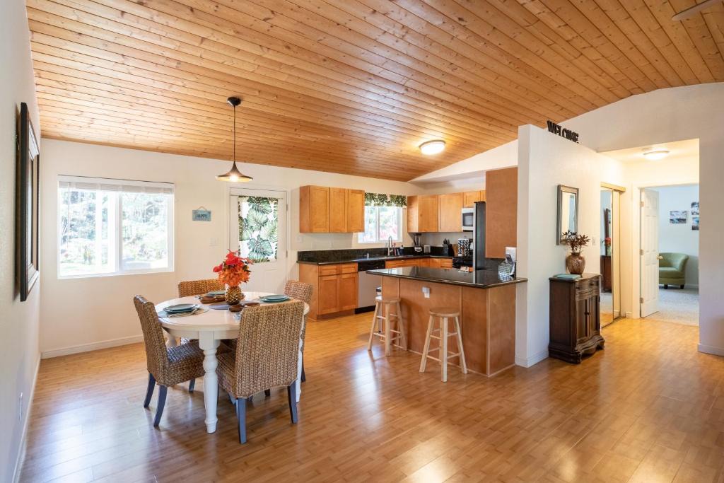 Royal Hawaiian Estates House | Mauna Nani