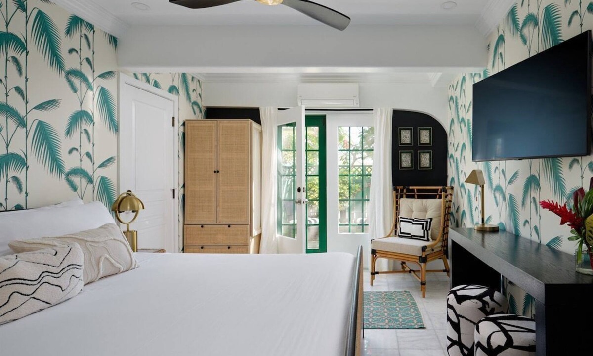 Wailuku Bed & Breakfast | Mele Suite - Private Patio Retreat | ADA Compliant