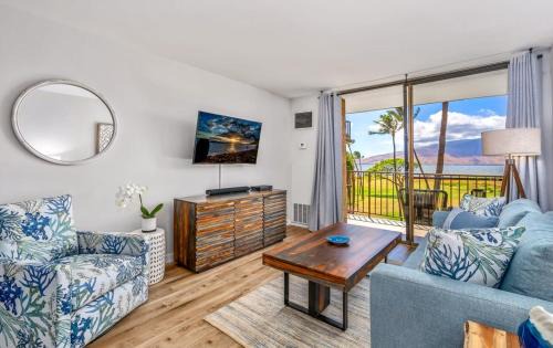Kihei House | Modern and Relaxing Oceanfront Vistas