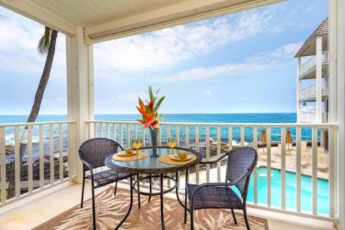 Kailua-Kona House | Oceanfront Fun at Hale Kona Kai 206 by Casago Kona