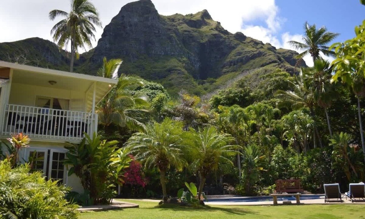 Ka'a'awa House | Oceanview Ko'olau Plantation Estate - Paradise!