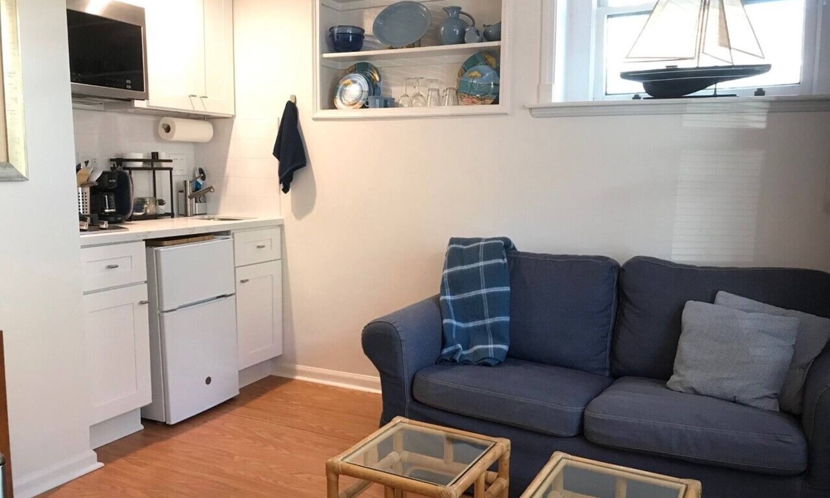 Ocean Park House | Oct. discount! 1 bedroom Charming Cottage unit 3 blocks to beach!
