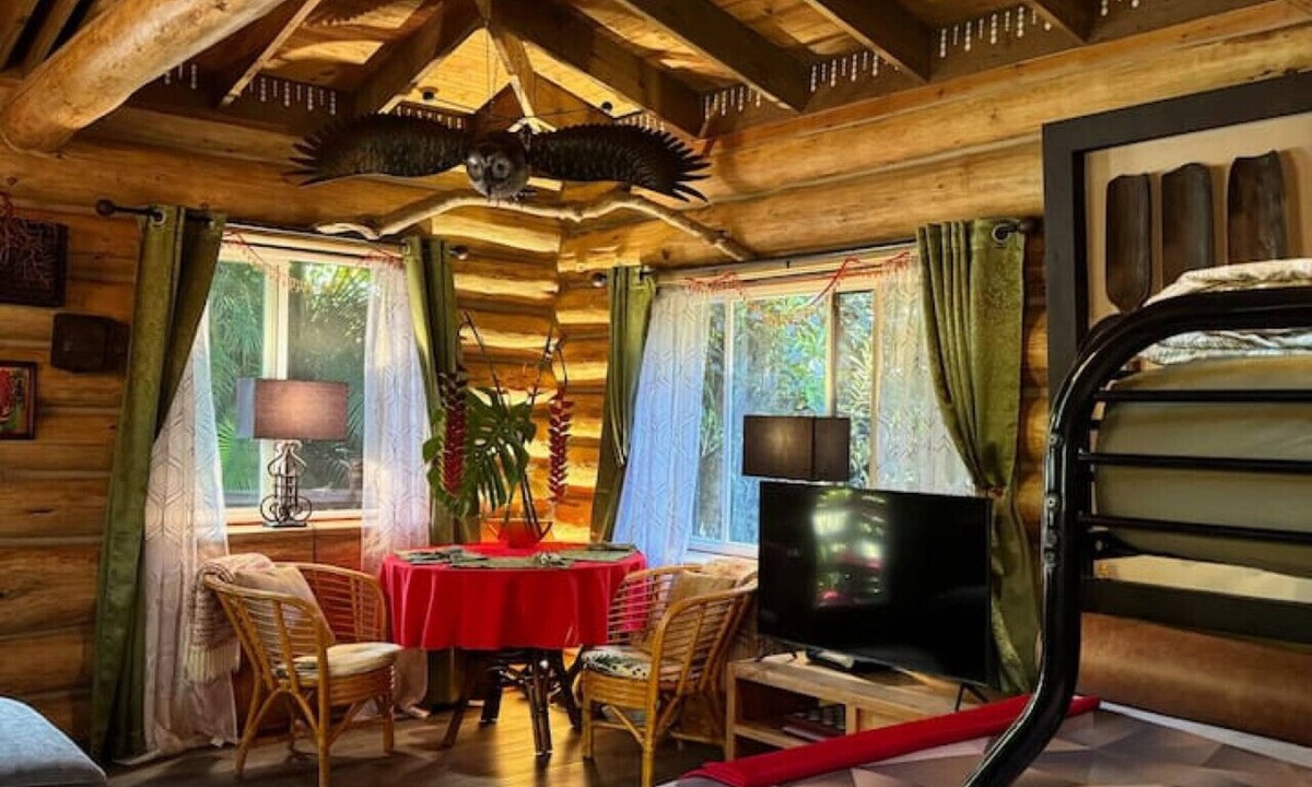 Kukuihaele Condo | OWL NEST: serene stream side retreat for 2 or 3