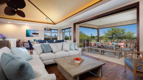 Kamuela House | ❤PiH❤ DAYDREAM VILLA Hilton Resort Passes Bikes and Beach Gear