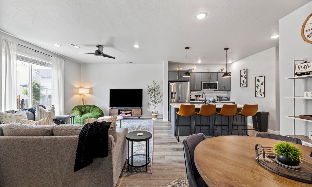 Southwest Ada County Alliance House | Resort-Style Retreat I Pool Pickleball By Airport!