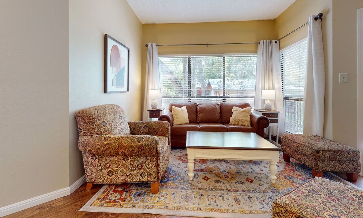 New Braunfels Condo | River City Resorts: INV 115: Free Tubes, On Comal, Walk to Schlitterbahn