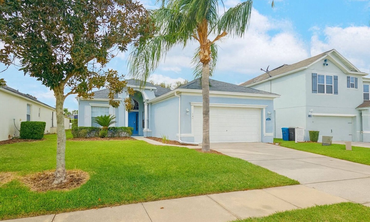 Haines City Villa | Serenity - 5 Beds 3 bathrooms - 20 min Florida Disney Heated Pool Home