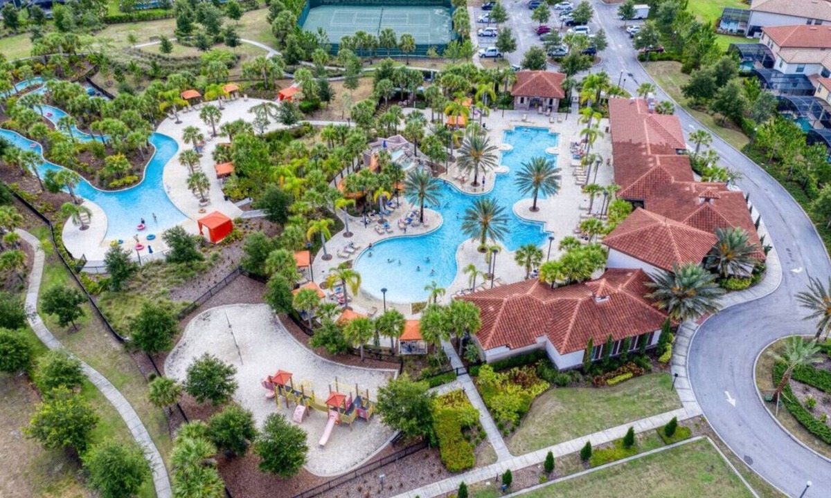 Loughman House | Solterra Charming Home, Pool, Lazy River, ByDisney