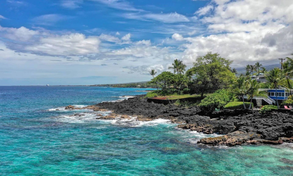 Keauhou Condo | Spacious Kona oceanfront 6 bedrooms for 14!