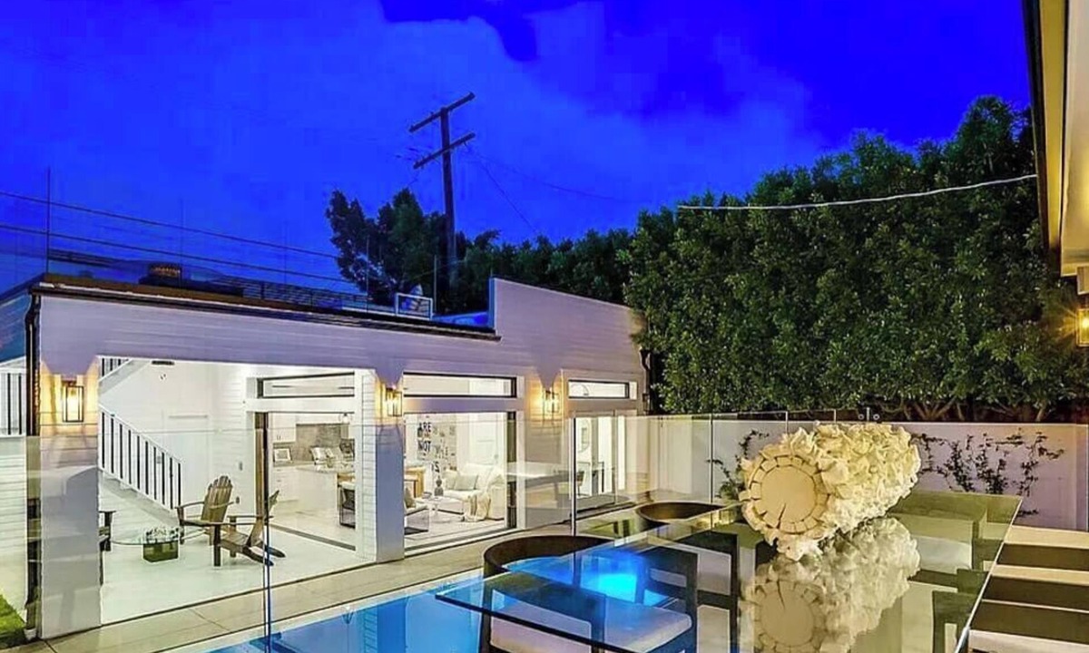 Hollywood House | Stunning Indoor/Outdoor Space w/H Hills View, Pool - Casa Bonita LA