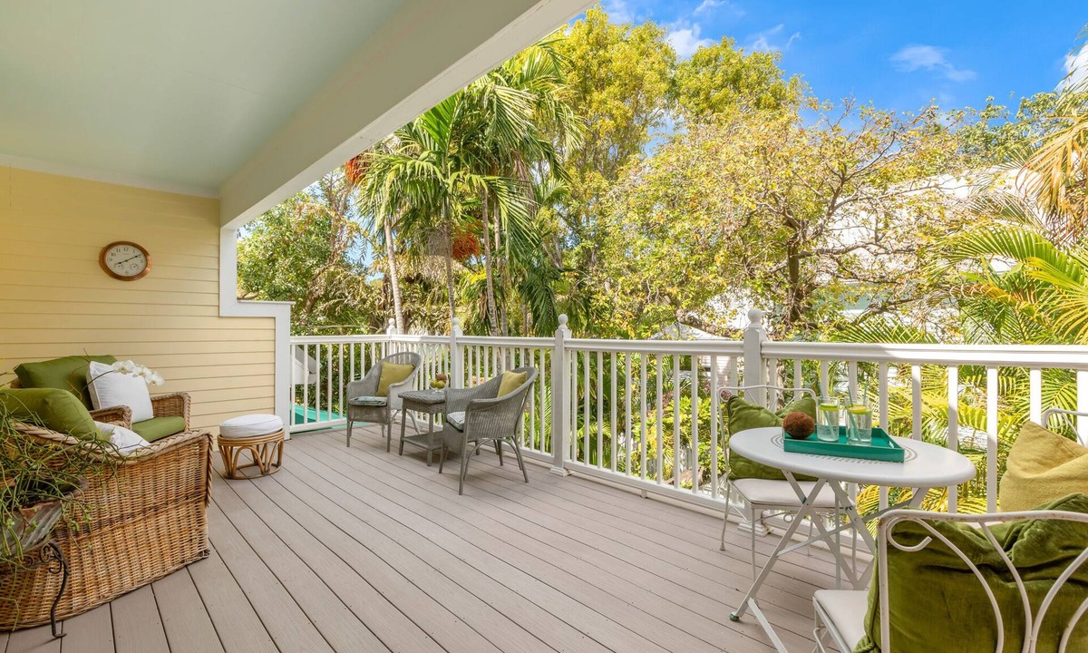 Truman Annex Condo | THE GOOD LIFE ~ Charming 2nd Floor 1 Bedroom, 1 Bath Truman Annex Condo!