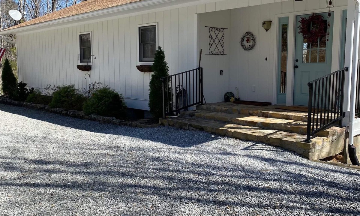 Mills River House | Tree Top Living CottagenWe have WATER, POWER and INTERNET