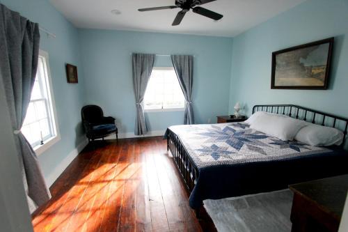 Smicksburg House | Turnkey 5BD 4BA entire house fully furnished and fast Wi-Fi for extended stays