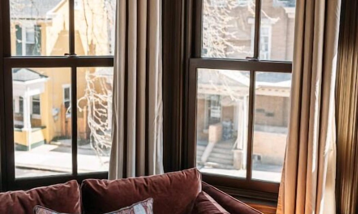 Kutztown House | Vintner's Inn by Folino Estate Winery