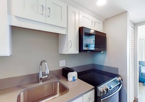 12th-floor beachfront condo with beach views, hot tubs, pools, lazy river, gym in Myrtle Beach