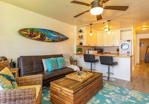 Cozy Oceanfront Condo Whales Pool Beach Access and Central Maalaea Location