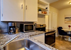 Executive Apt- Steps To The Beautiful Downtown Avondale, Parks, & More! in Jacksonville