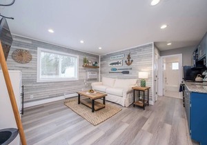 Lakeside Serenity: One-Bedroom Villa